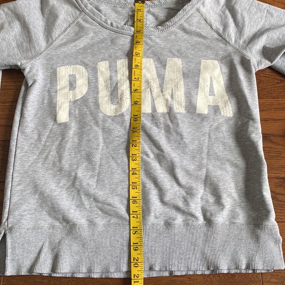 (3 for $25)
Puma Sweatshirt - Picture 6 of 8